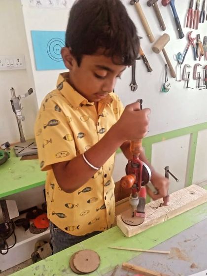 Little Wings Innovation Labs - Engineering & Maker Workshops Safety First: Learning to Use Tools photo 3