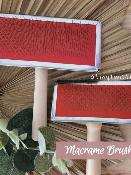 My macramé brush is the secret to achieving those beautifully soft and feathery fringes. The fine wire bristles work wonders on single-ply cords to create a flawless finish for your macramé leaves and tassels.