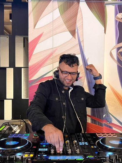 Club & Lounge Gigs photo 15