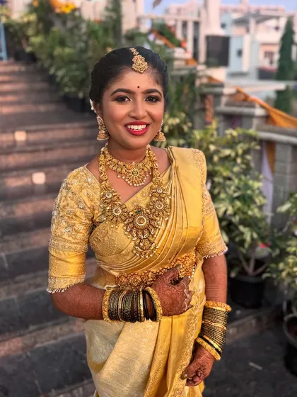 This is my promise to you: no filters, no edits. This photo of a happy bride was taken in natural daylight to show how my makeup looks in person. The result is a radiant, confident bride whose beauty shines through authentically.