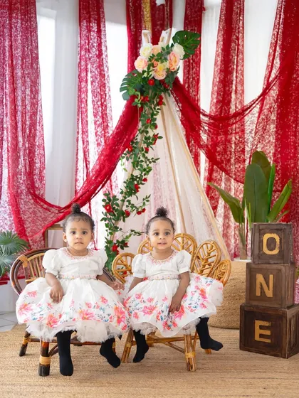 Double the giggles, double the fun. I have wonderful experience photographing twins and siblings, capturing their unique bond and individual personalities, whether they're posing perfectly or just being themselves.