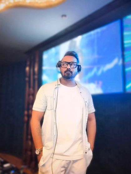 Don't let anyone or anything bring you down. A moment of reflection before a set, staying true to myself and focused on my path.