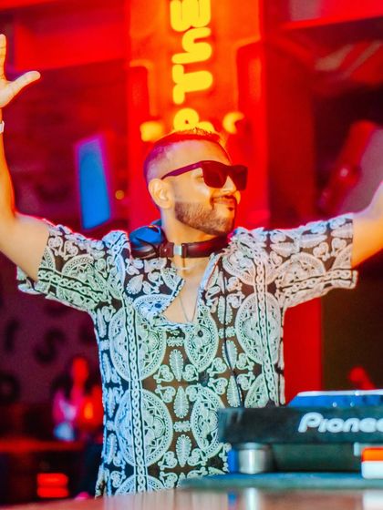 Another shot from the same series, with my hands up, ready to bring the party.