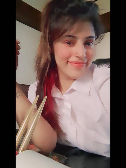 A cheerful selfie from my desk. A positive attitude is a key part of my personal and professional life.