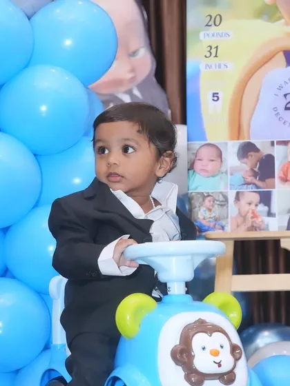 The little 'boss' taking charge of his party. Our setups provide a fun and safe environment for toddlers to play and for parents to capture priceless candid moments.