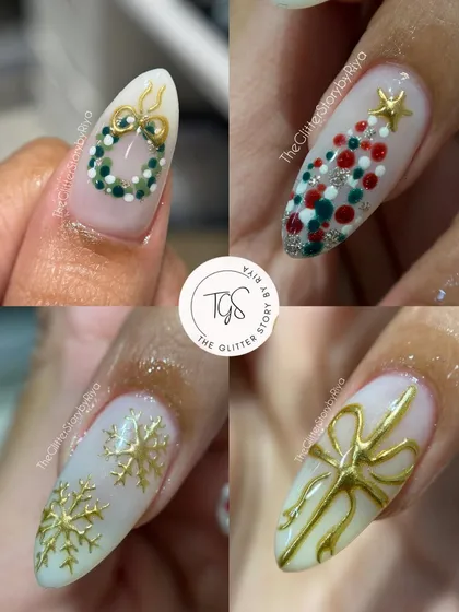 A collage showcasing the detailed handiwork in this Christmas set, from the 3D wreath and bow to the snowflake and beaded tree.