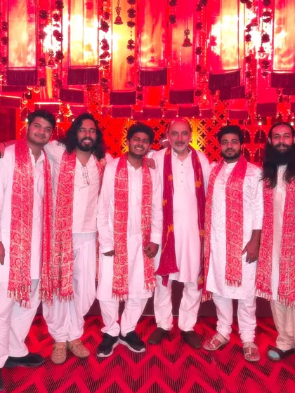 A group photo after a blessed Janmashtami performance with the superb Manish Vyas.