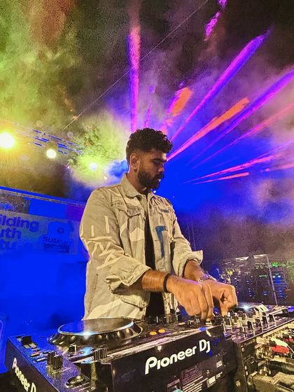 Vasishth - Live DJ Services College Fest Domination photo 8