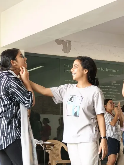 We foster a supportive, peer-based learning environment. Here, students practice partner drills, helping each other master techniques for identifying and using pressure points in a controlled and safe setting.