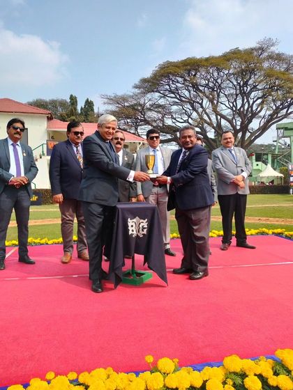 Presenting the Stewards Gold Cup.