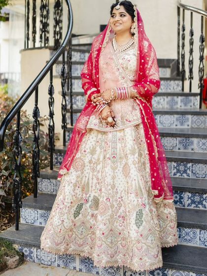 Timeless Bridal Looks photo 46