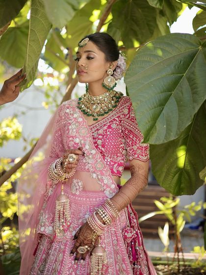 Classic Red & Pink Bridal Looks photo 20