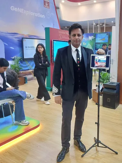 My setup for performing digital illusions at the ONGC pavilion. This mobile and flexible act allows me to move around an event space, engaging with delegates and creating personalized moments of magic.