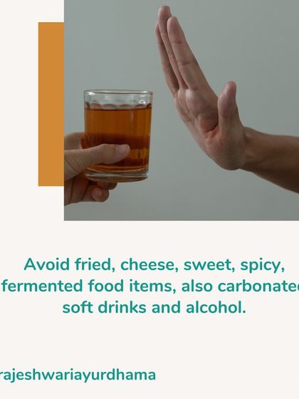 To support your body's cleanse, we advise avoiding fried, spicy, fermented, and processed foods. Alcohol and carbonated drinks should also be eliminated as they interfere with the healing process.