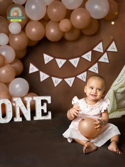 First Birthday & Cake Smash photo 5