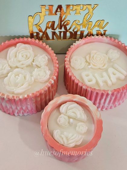 Hues of Memories - Custom Scented Candles & Wax Products Festive & Seasonal Collections photo 4