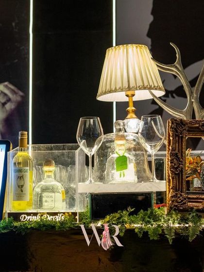 Wedding River - Wedding Design & Decor Modern Noir & Moody Glamour photo 60