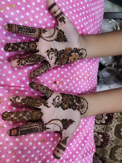 Hajira Mehendi Artist - Mehndi Artist Services Modern & Minimalist Designs photo 70
