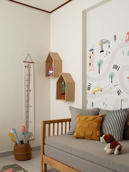 A duplicate of 146, showing the neutral-toned kids' room with playful decor.