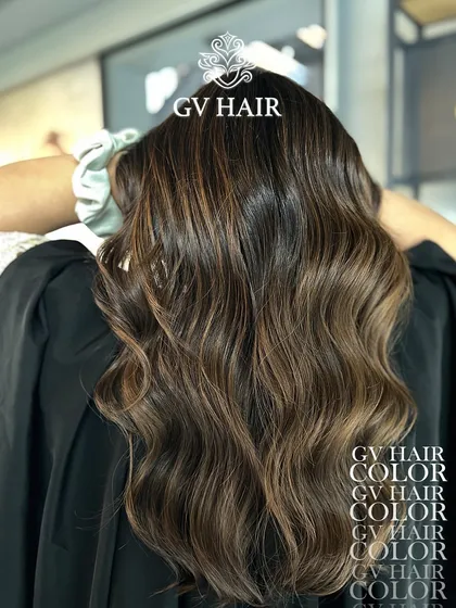 Another angle of this fabulous hair color transformation. The shine and health of the hair are my top priorities.