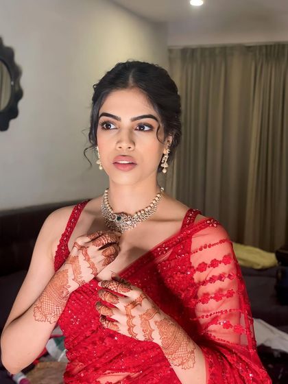 Bhuvana Reeds - Online Makeup Classes Reception & Party Glam photo 26