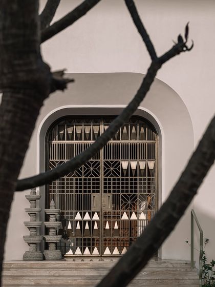 Sculptural Details & Craftsmanship photo 21