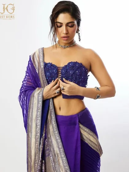 The complete regal look. Bhumi Pednekar pairs the sapphire ring with a delicate diamond choker and bracelet, creating a look that is both modern and majestic.