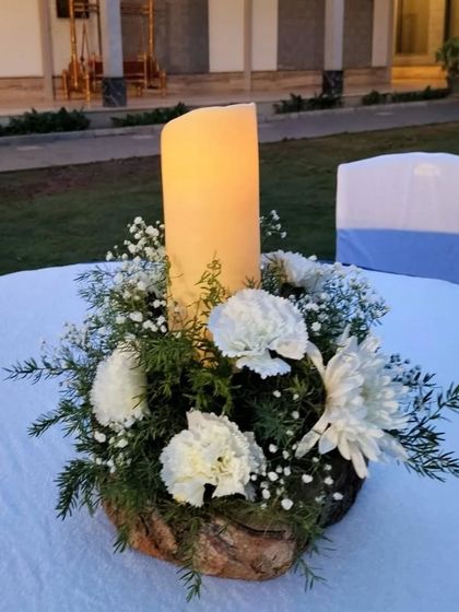 Avenues Weddings and Events - Corporate Event Planning Decor Details: Florals & Lighting photo 10