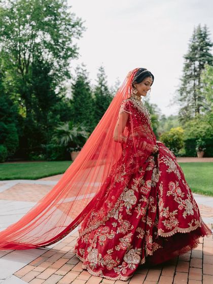 Juhi Sachdeva - Wedding Styling Timeless Bridal Looks photo 7
