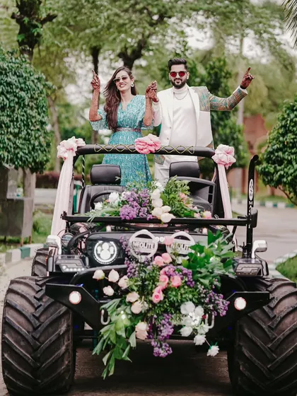 Let's make an entrance. I believe your photos should reflect your personality, whether that means a grand, high-energy celebration or a quiet, intimate moment.