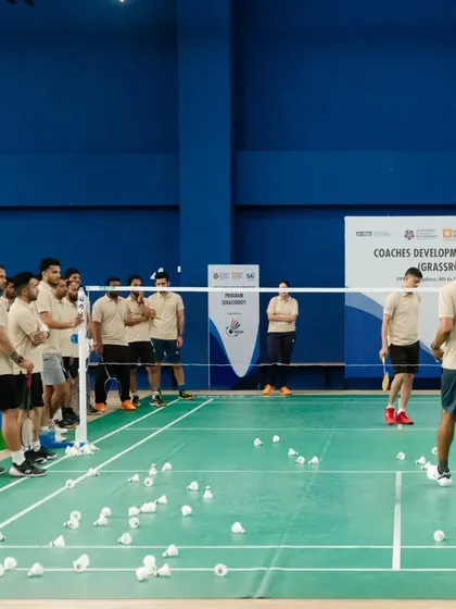 Observing a multi-shuttle drill demonstration. It's a great opportunity to refine the drills we use at our own academy.