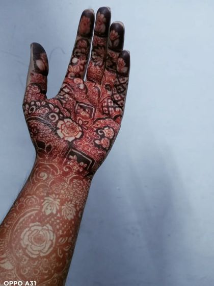 Mehendi Art by Nishat - Mehndi (Henna) Artistry The Beauty of the Henna Stain photo 12