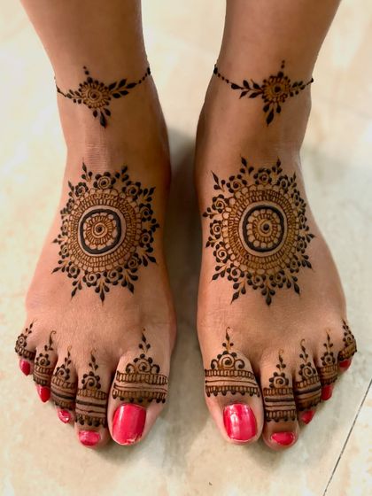 Mitali - Mehendi for Special Occasions Stylish & Minimalist Henna photo 11