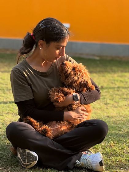 A quiet cuddle with Pablo. We're so grateful for his family's trust in our training and care.