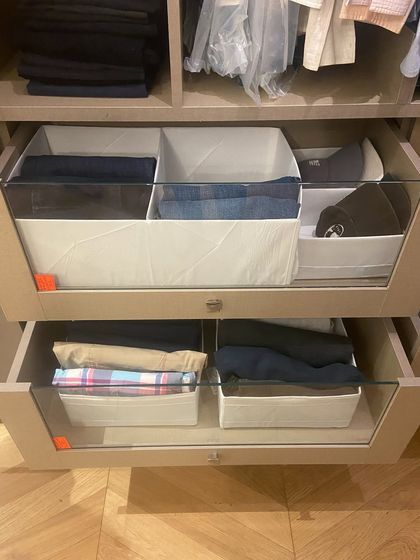Even without dividers, the vertical folding method keeps these trousers and jeans neat and easy to access in their drawers.