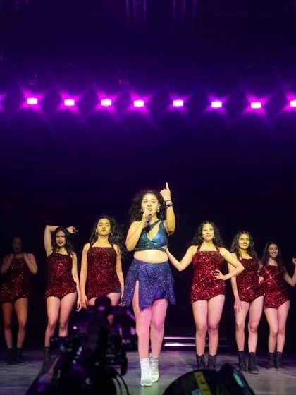 Sunidhi and her dancers lined up, ready to deliver another high-energy number in Mumbai.