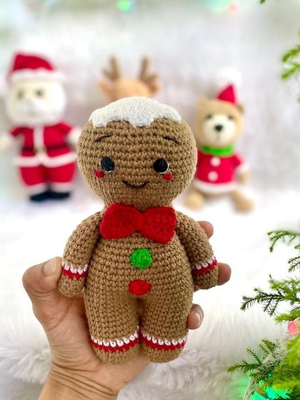 My Christmas collection is here! This festive set includes Santa Claus, a reindeer, a gingerbread man, and a Christmas teddy bear. They are perfect as gifts or to decorate your home for the holidays.