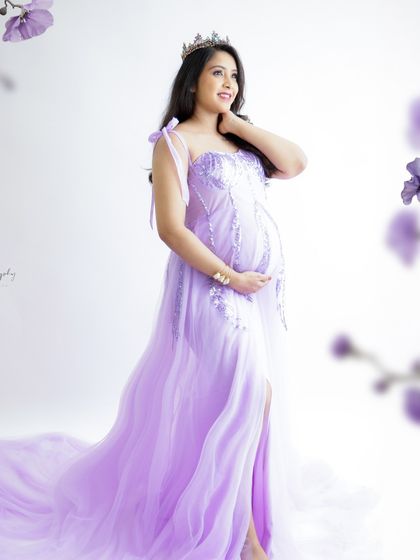 Solo Radiance: Portraits of the Mother-to-Be photo 111
