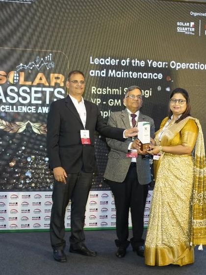 Our VP of O&M, Rashmi Shringi, is honored as 'Leader of the Year: Operations and Maintenance' at the RE ASSETS INDIA Leadership Awards. Her exceptional leadership continues to drive our success in operational excellence.