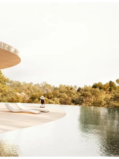 The infinity pool at Amar Villa seamlessly blends with the horizon, offering guests an immersive experience of the stunning Udaipur landscape.