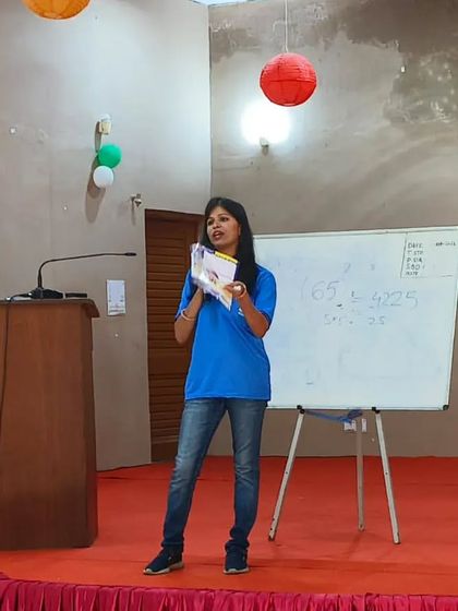 Our instructor demonstrates a Vedic Maths trick on the whiteboard during a demo session in Ranchi. We show parents how math can be made simple and fast.