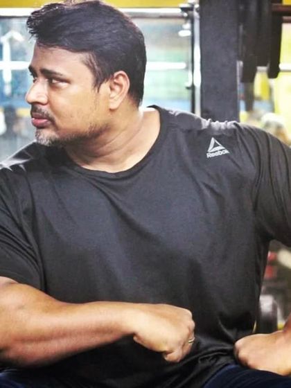 Bloody sweet. A candid shot in the gym, showing the size and power of a dedicated lifter.