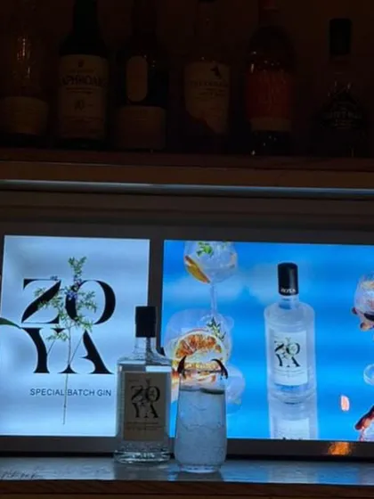 Another shot of our Zoya Gin highball, showcased against a branded lightbox. Visual branding is key at corporate events.