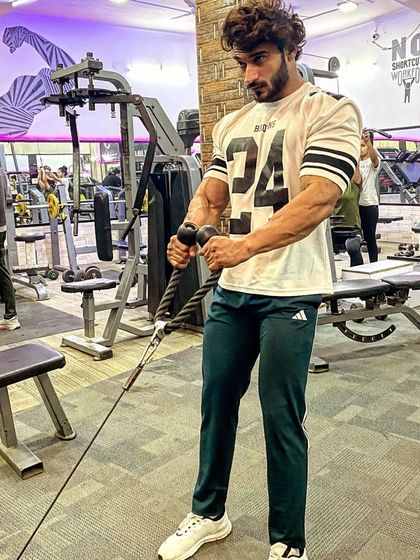 These images and videos show my day-to-day process of checking my physique, practicing various poses like the front double biceps, side triceps, and back spreads. Each one is a small step in the long journey of building a championship-level body.