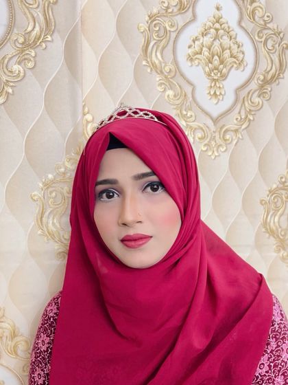 Glam Reception & Party Looks photo 21