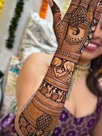 Minimalistic Mehandi