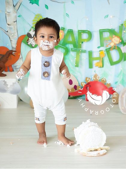 First Birthday & Cake Smash photo 7
