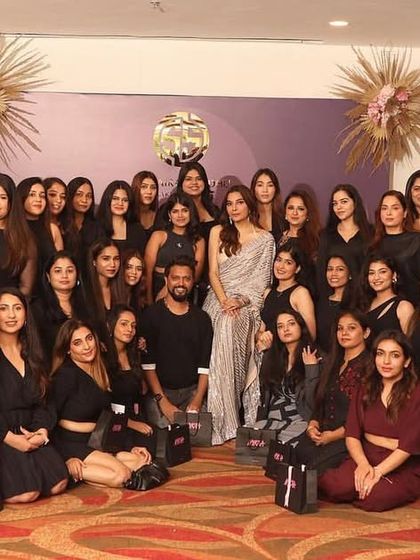 The complete family from another one of our Delhi workshops. It's a privilege to guide so many aspiring artists on their journey.