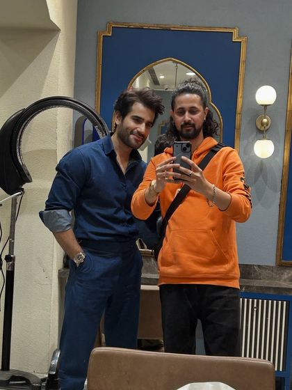 A quick selfie with Karan Tacker during our session. The salon experience is about making a connection and having a good time.