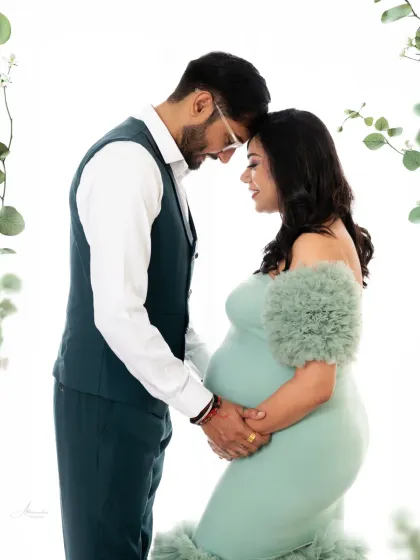 Abhinandan Photography - Maternity Photography Elegant Gown Portraits photo 7